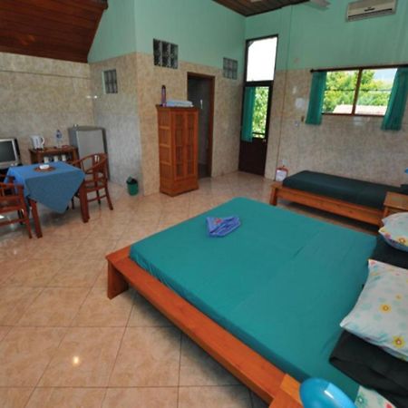 Tulamben Wreck Divers Resort & Restaurant מראה חיצוני תמונה