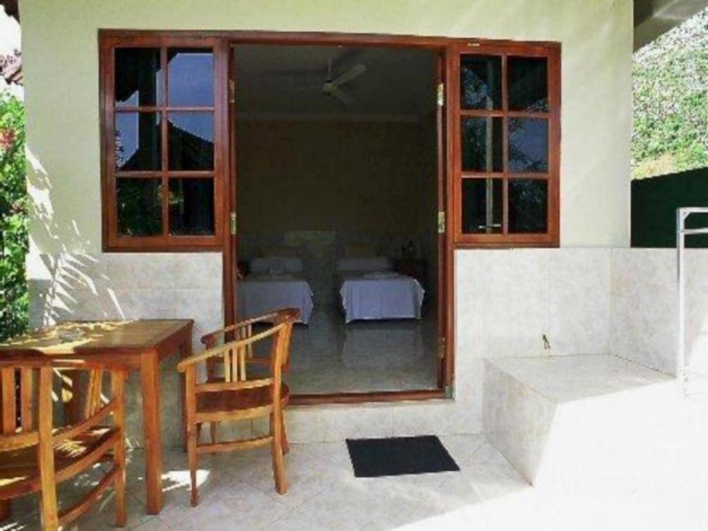 Tulamben Wreck Divers Resort & Restaurant מראה חיצוני תמונה
