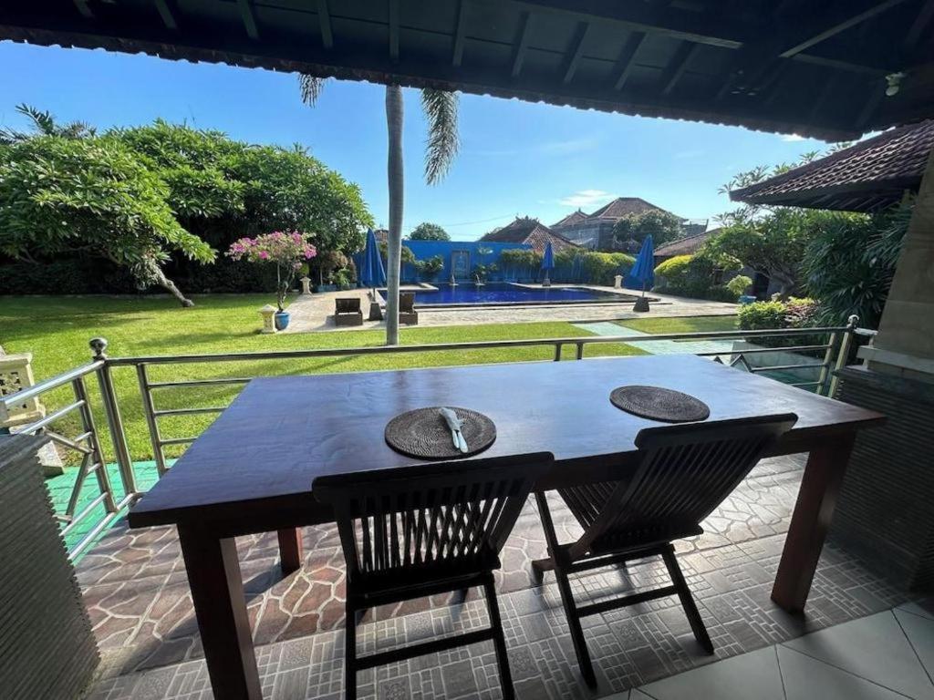 Tulamben Wreck Divers Resort & Restaurant מראה חיצוני תמונה